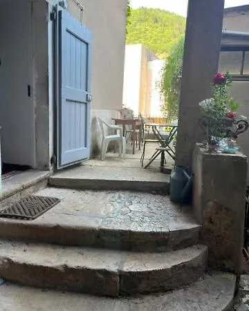 Grand De Charme Avec Parking Privé * Florac