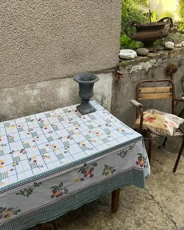 Grand De Charme Avec Parking Privé