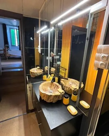 Grand De Charme Avec Parking Privé Apartamento