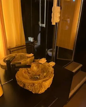 Grand De Charme Avec Parking Privé Apartamento Florac