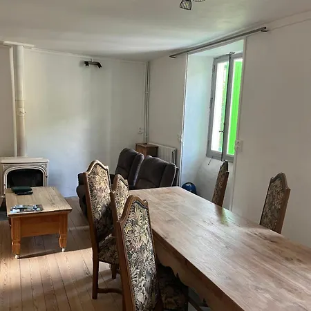 Grand De Charme Avec Parking Privé Apartamento